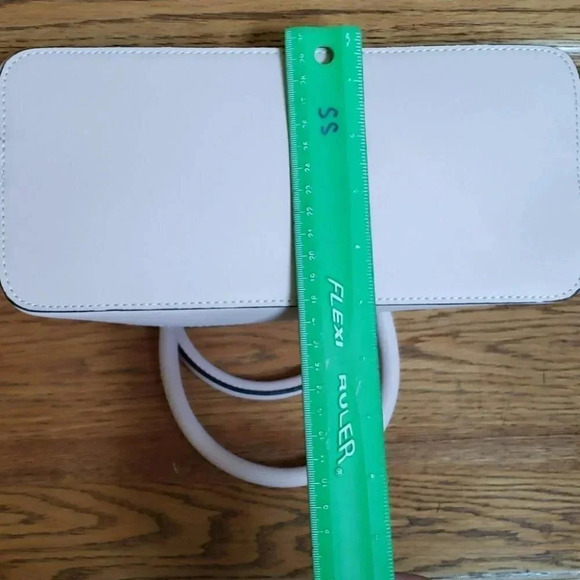 Pink with‎ black trim NWOT satchel handbag - Picture 8 of 8